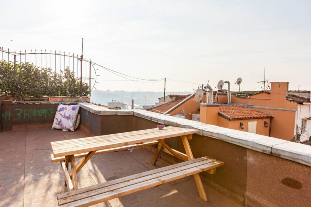 Апартаменти Sincere Istanbul Experience In Galata Area. Екстер'єр фото